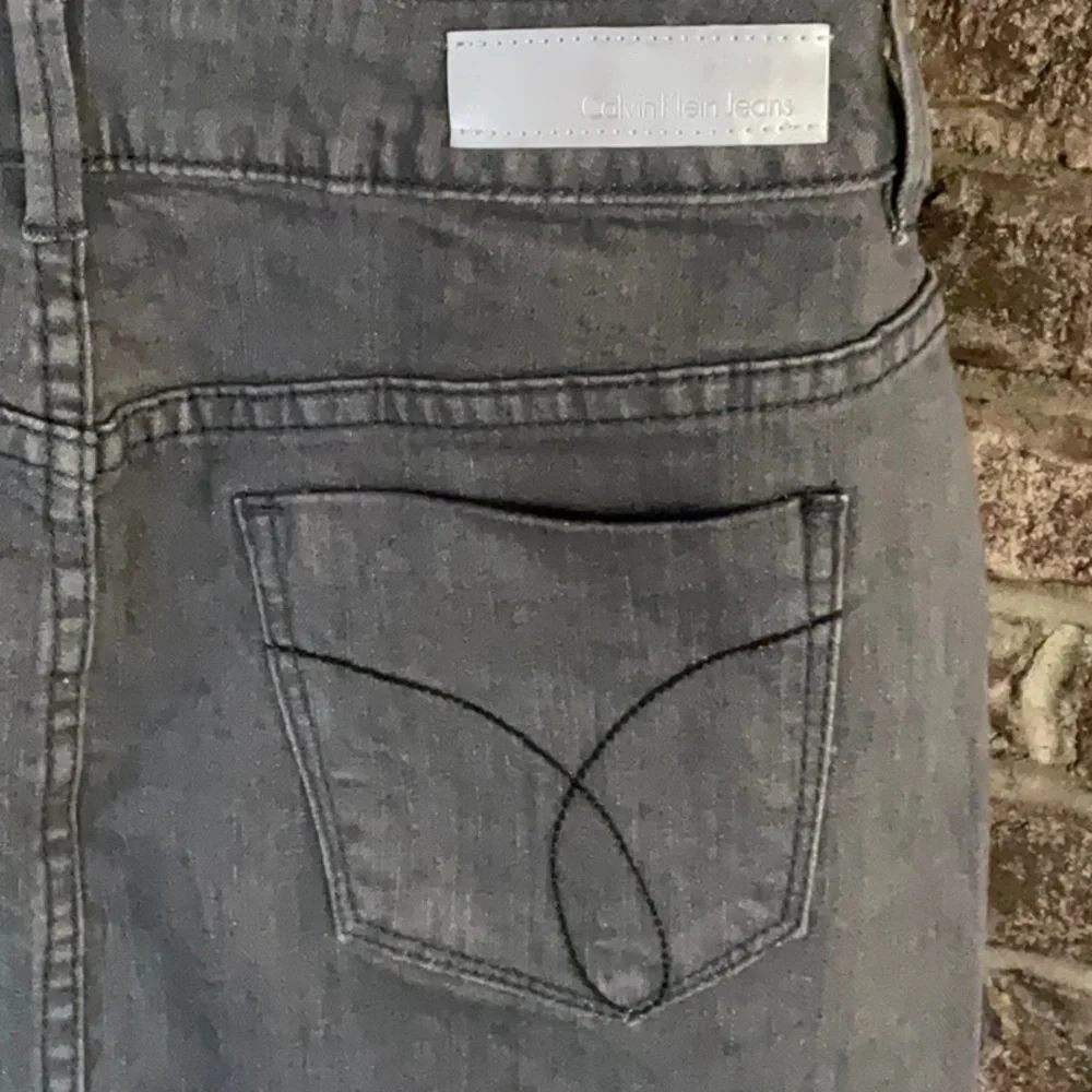 Calvin Klein jeans skirt - Picture 5 of 11